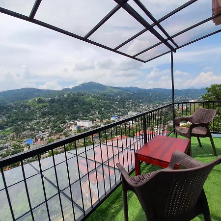 The Skydeck Kandy Exterior photo