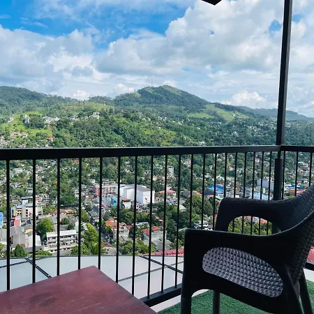 The Skydeck Kandy Exterior photo